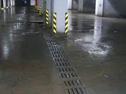 别墅小区地下停车场下水沟